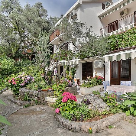 Sofija Apartments Sveti Stefan Bagian luar foto