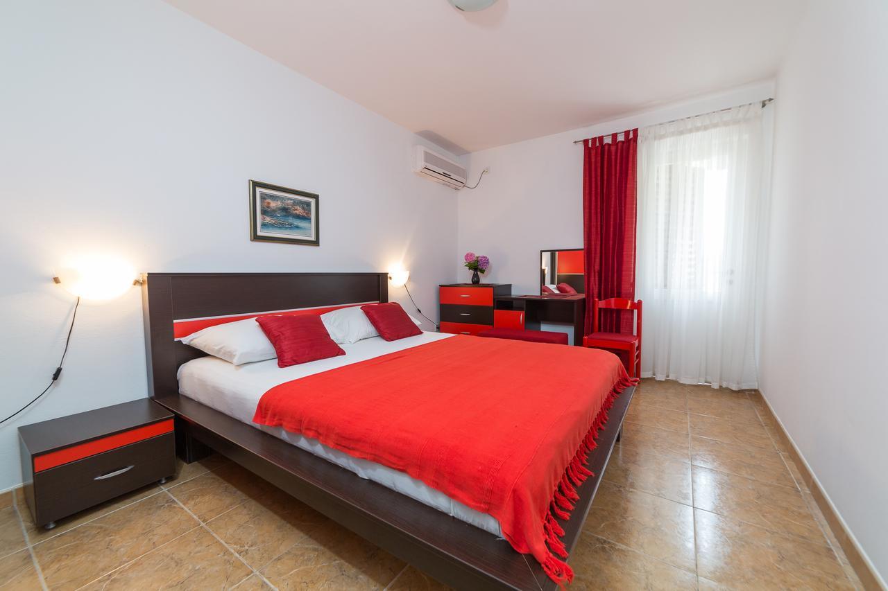 Sofija Apartments Sveti Stefan Bagian luar foto