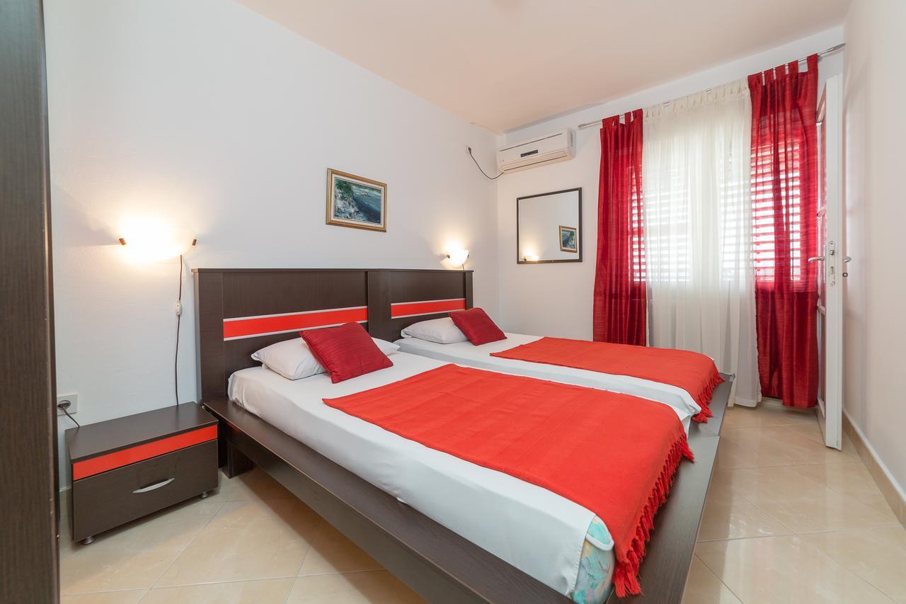 Sofija Apartments Sveti Stefan Bagian luar foto