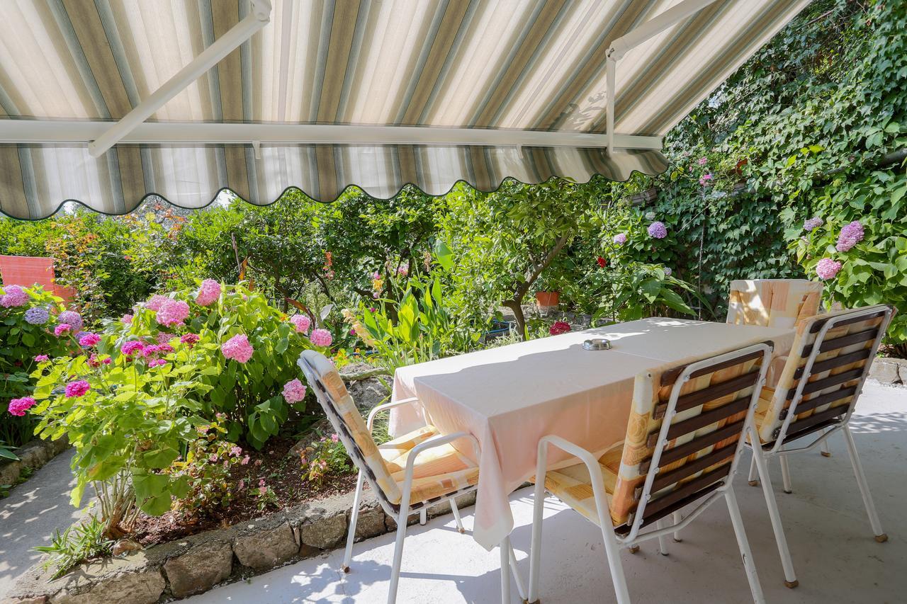 Sofija Apartments Sveti Stefan Bagian luar foto