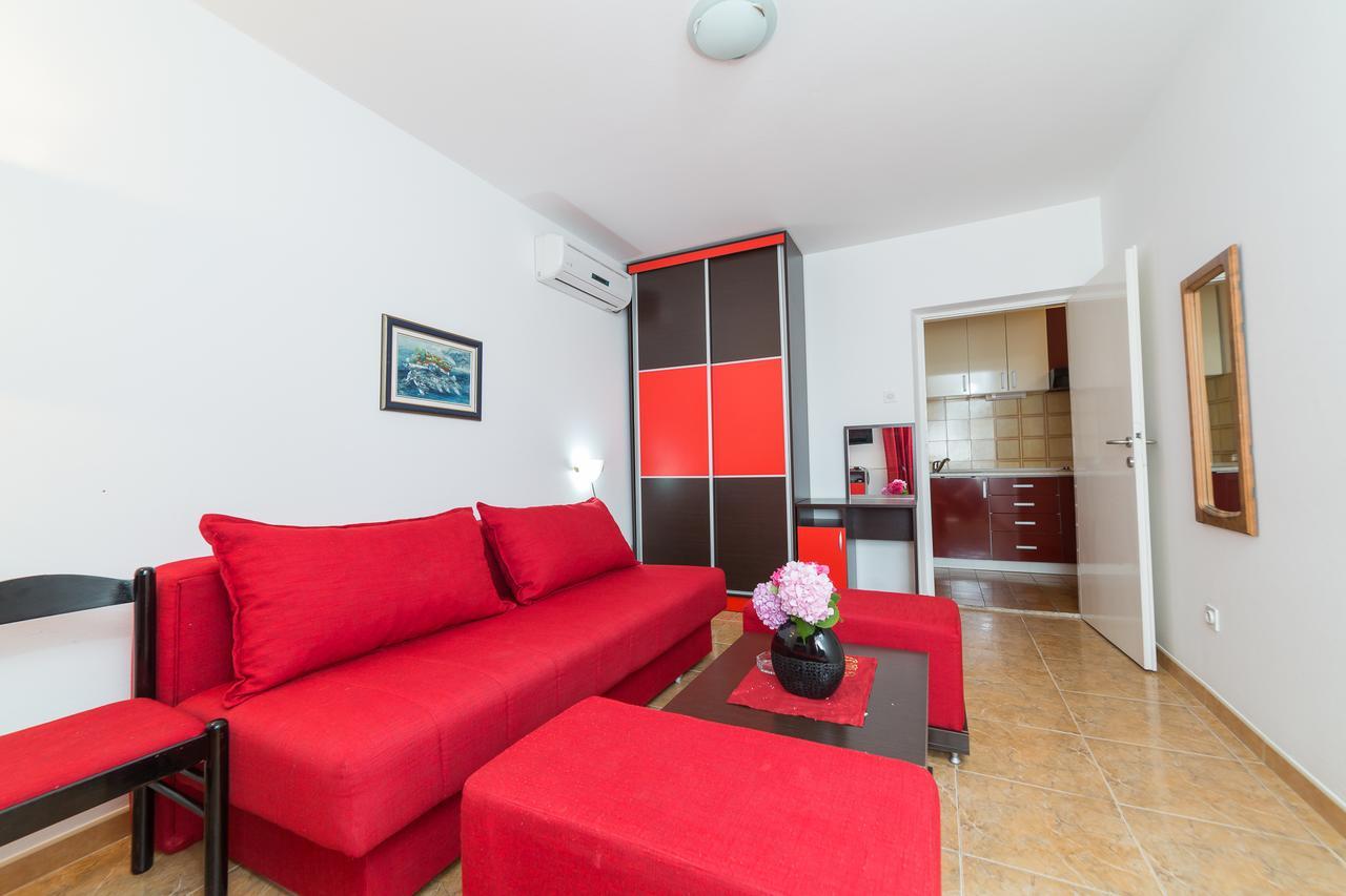 Sofija Apartments Sveti Stefan Bagian luar foto