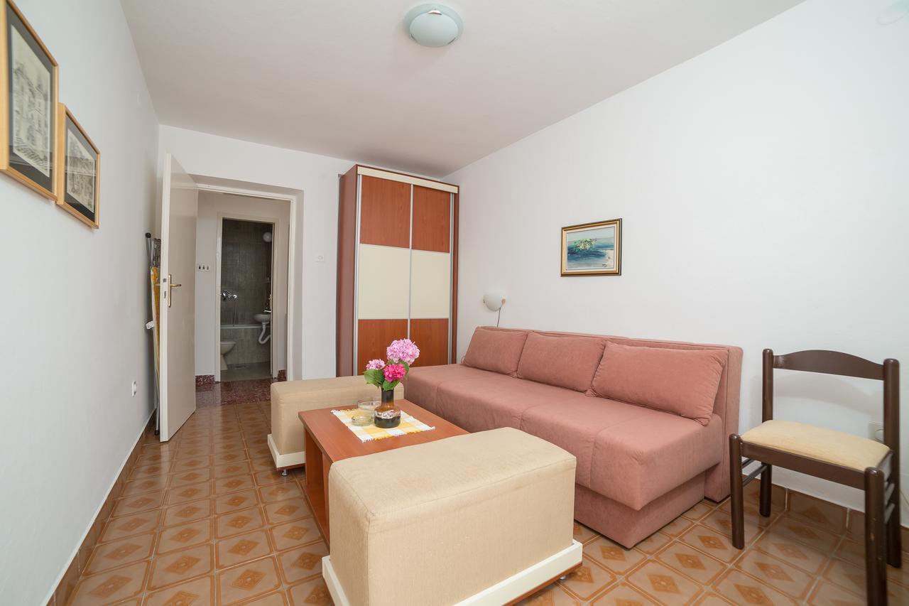 Sofija Apartments Sveti Stefan Bagian luar foto